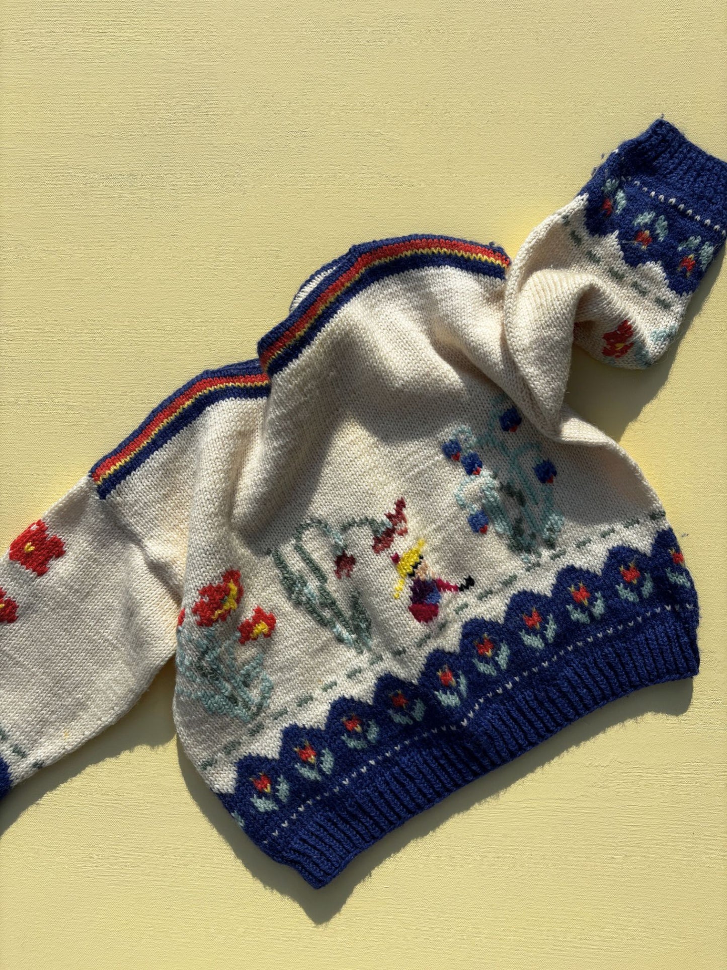 Hand knitted Sweater Age 6-8 Years